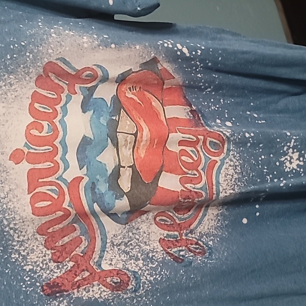 Canvas American Honey Graphic Tshirt - Picture 2 of 4